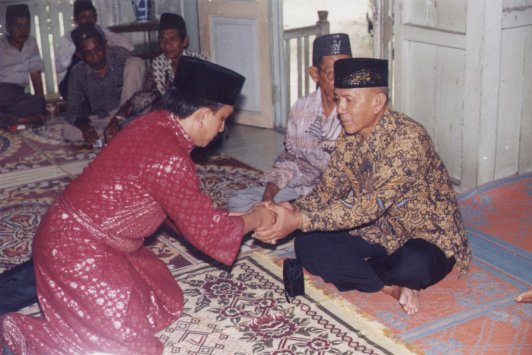 Mohon Restu dari Paman H. Buchari